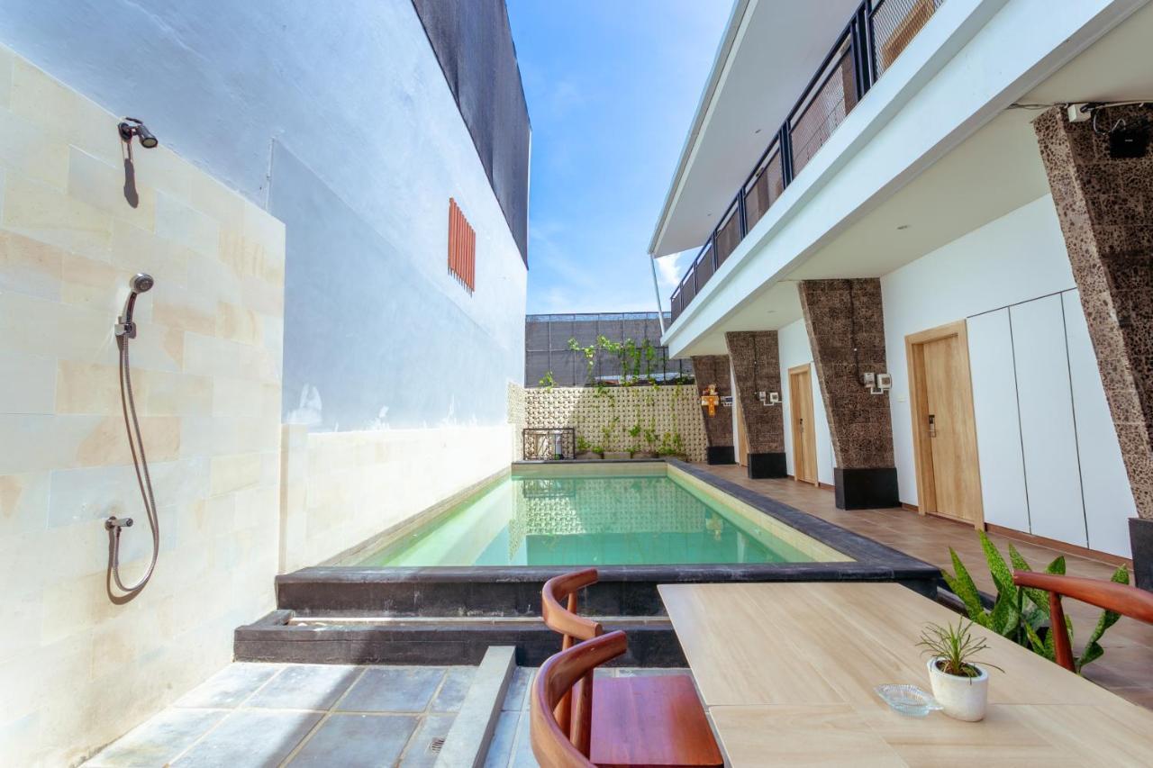 Lega Legi Town House By The Lavana Guest house