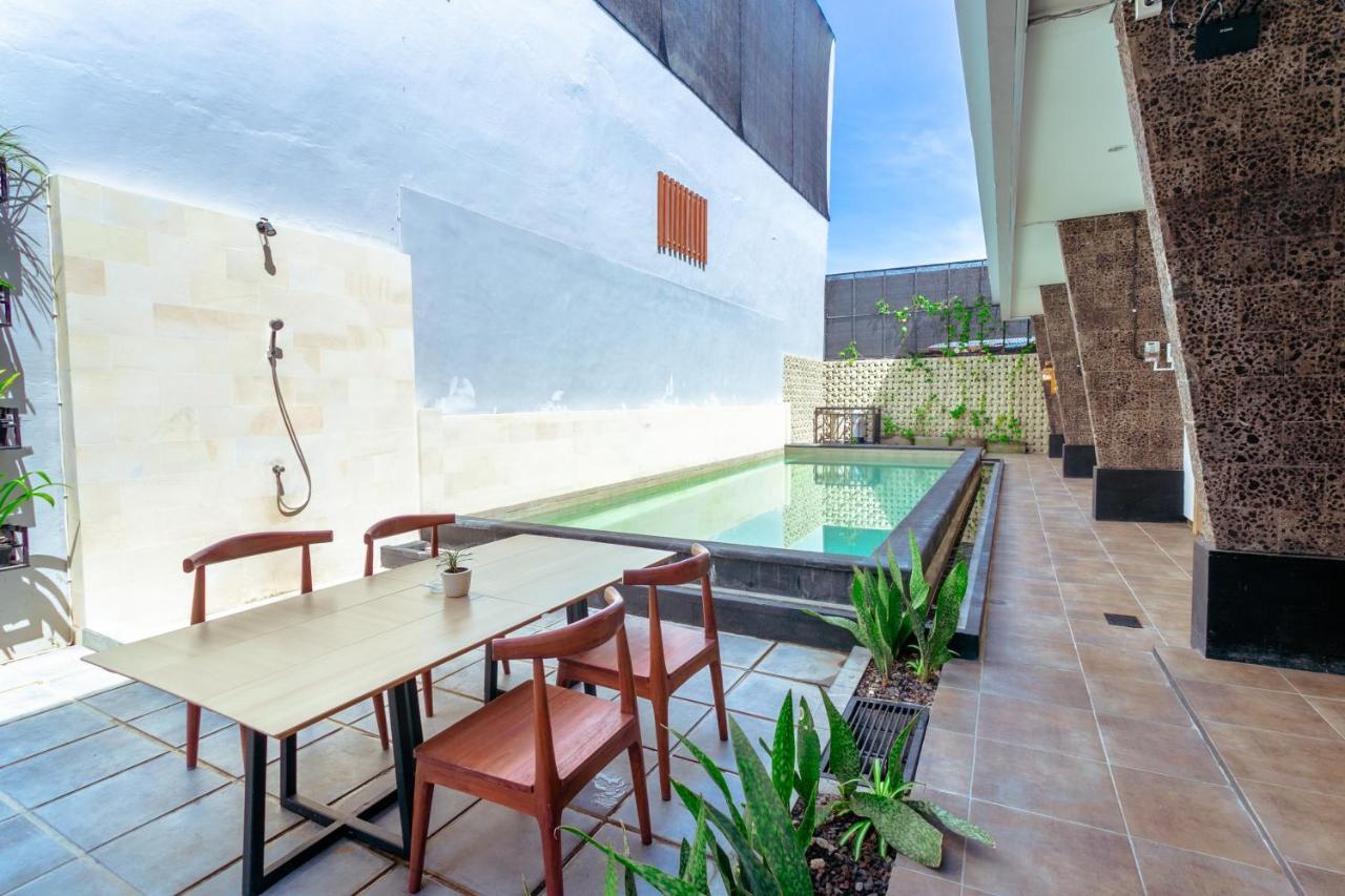 Lega Legi Town House By The Lavana *